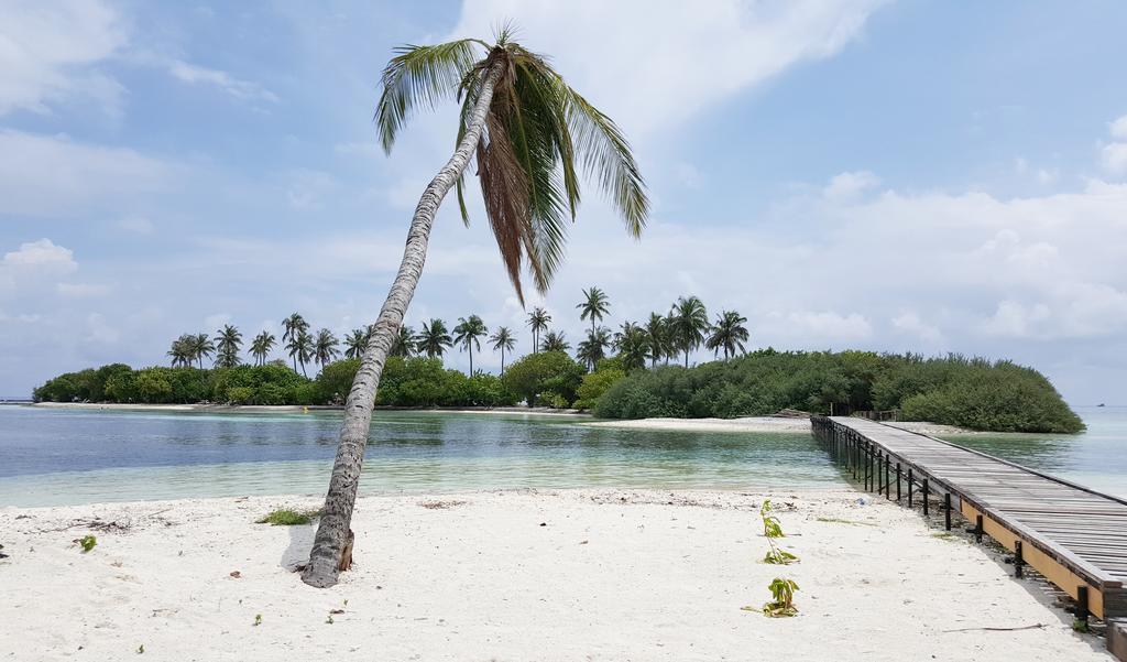 Kaafu Inn Guraidhoo Exterior photo